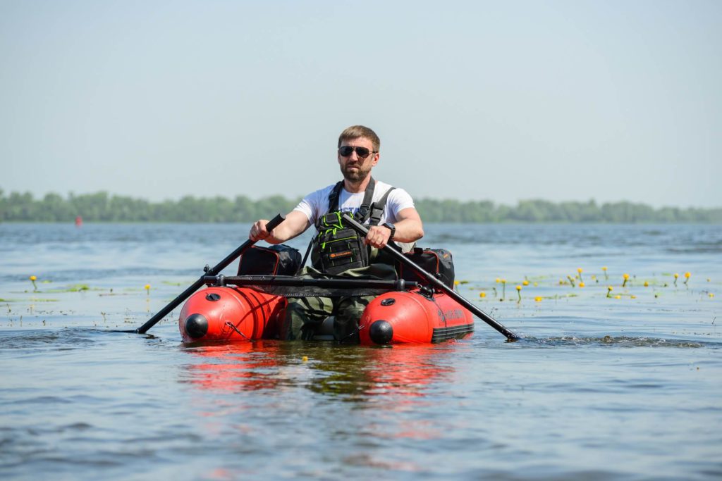 Плот для рыбалки Belly Boat: особенности и преимущества