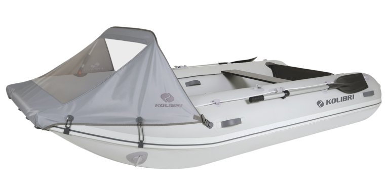 Removable dodger for catamarans KOLIBRI
